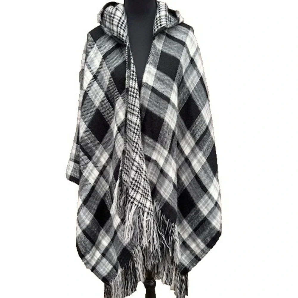 Wrap One Size Fits All Hooded Plaid